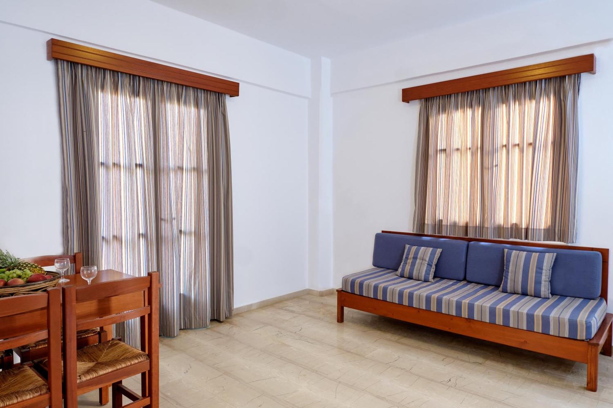 Niros Beachfront Aparthotel Kokkini Hani エクステリア 写真