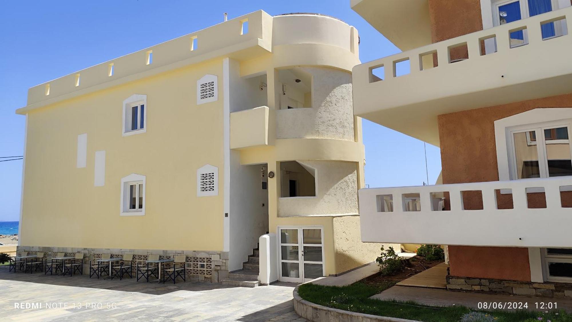 Niros Beachfront Aparthotel Kokkini Hani エクステリア 写真