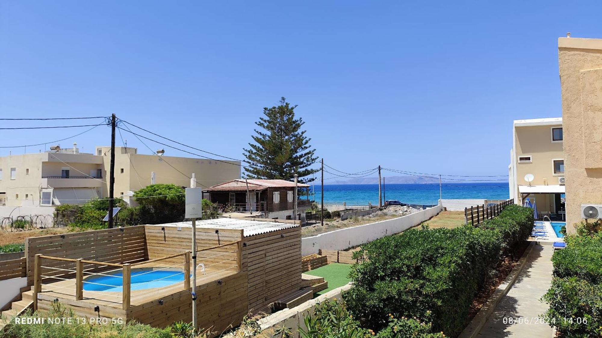 Niros Beachfront Aparthotel Kokkini Hani エクステリア 写真
