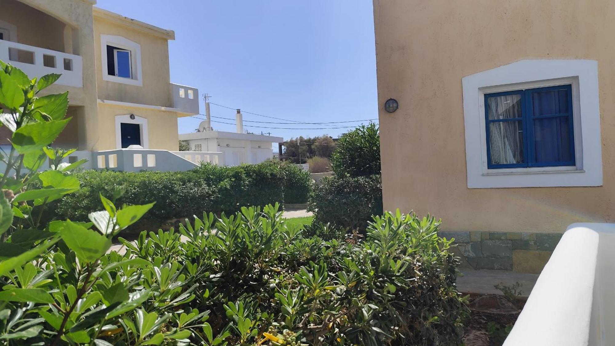 Niros Beachfront Aparthotel Kokkini Hani エクステリア 写真