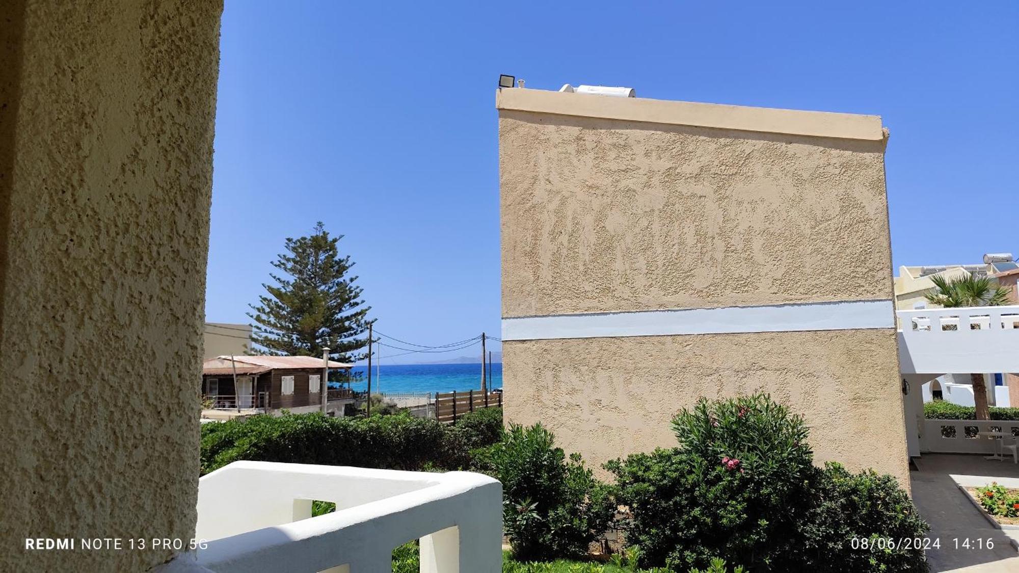 Niros Beachfront Aparthotel Kokkini Hani エクステリア 写真