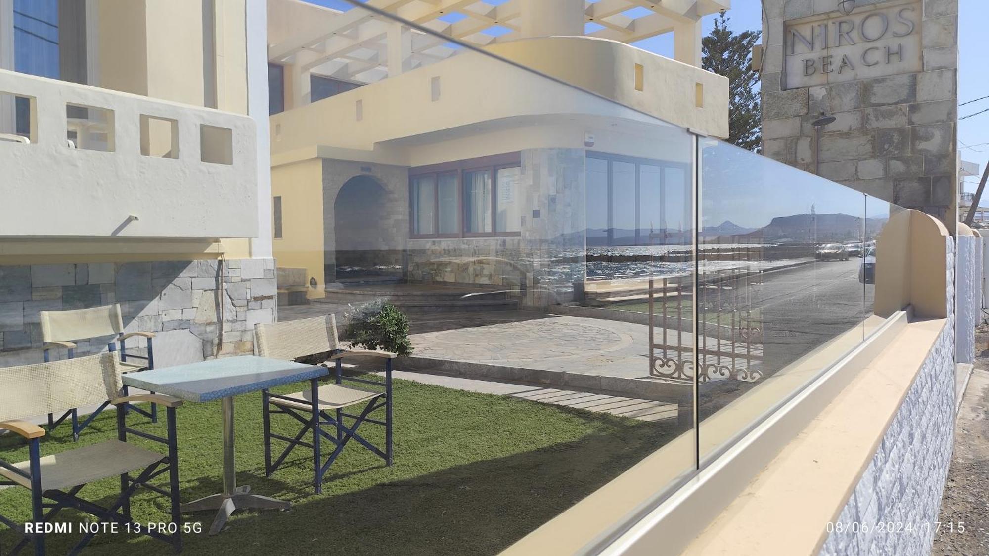 Niros Beachfront Aparthotel Kokkini Hani エクステリア 写真