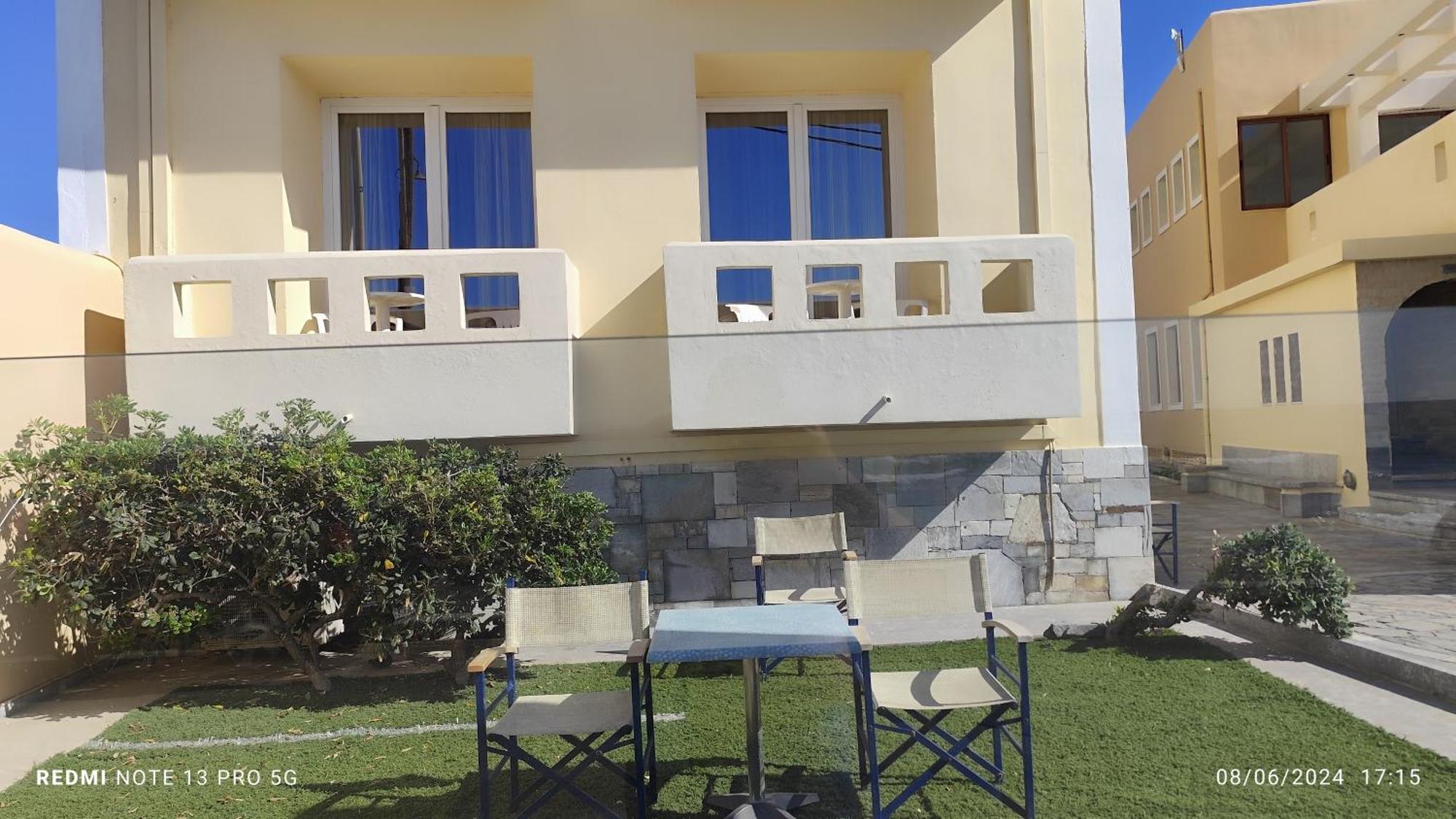 Niros Beachfront Aparthotel Kokkini Hani エクステリア 写真